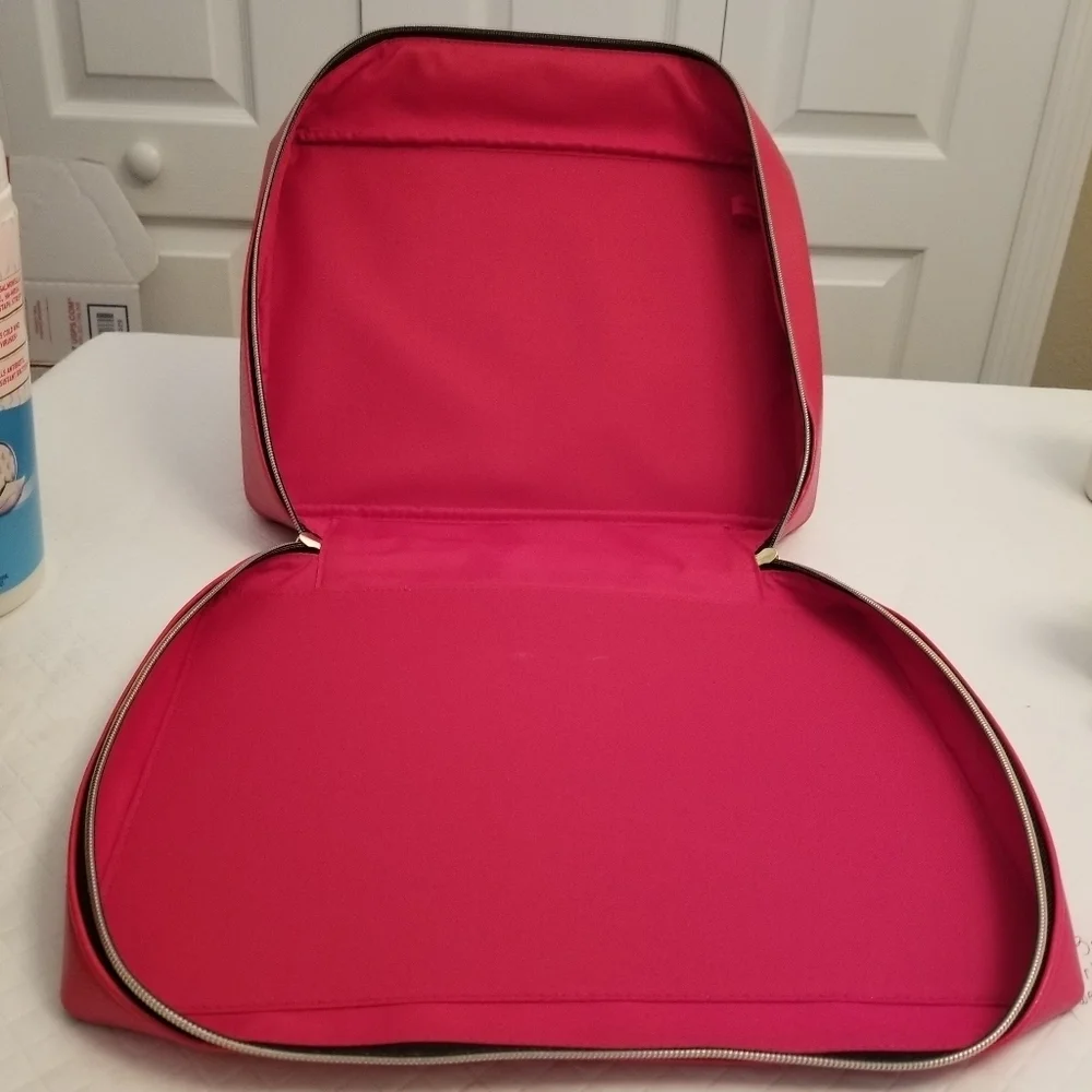 Estee Lauder red cosmetic bag 12 X 10 X 4. Card Pattern